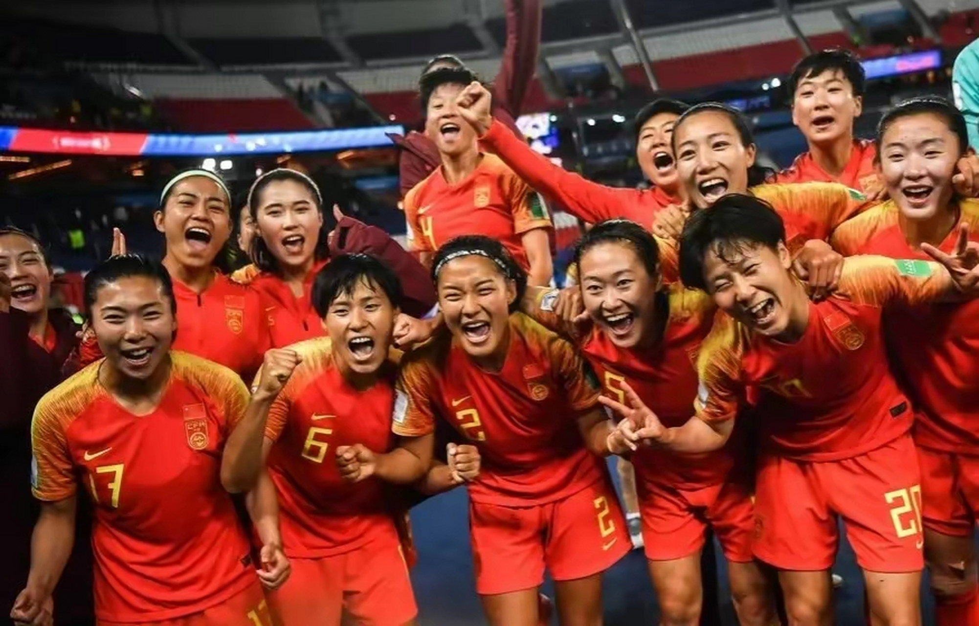 浙江女足球员接受战术训练：备战国家杯赛的简单介绍